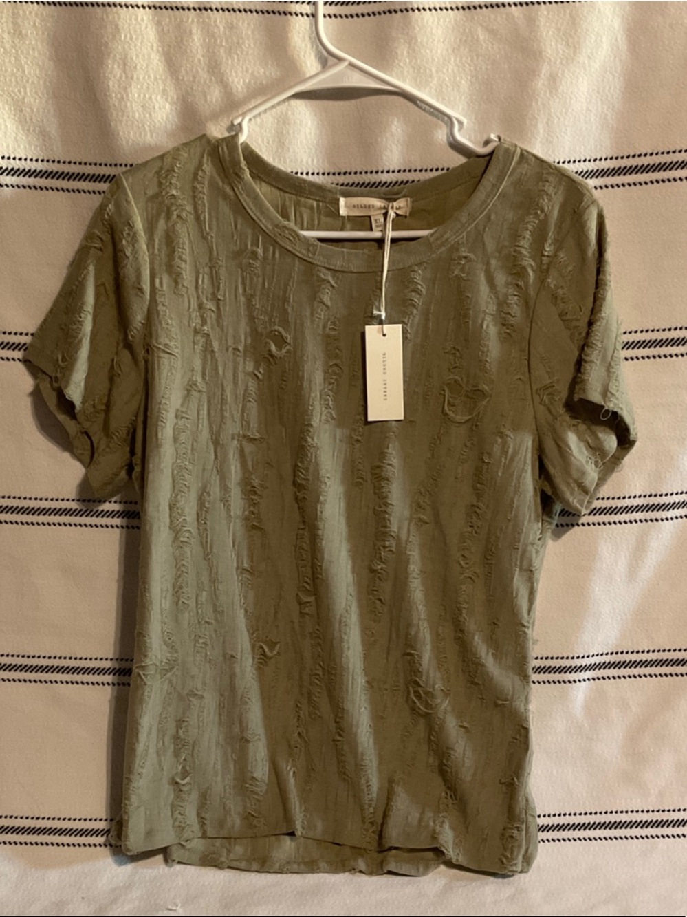 Gilded intent Olive Textured Short Sleeve Tee